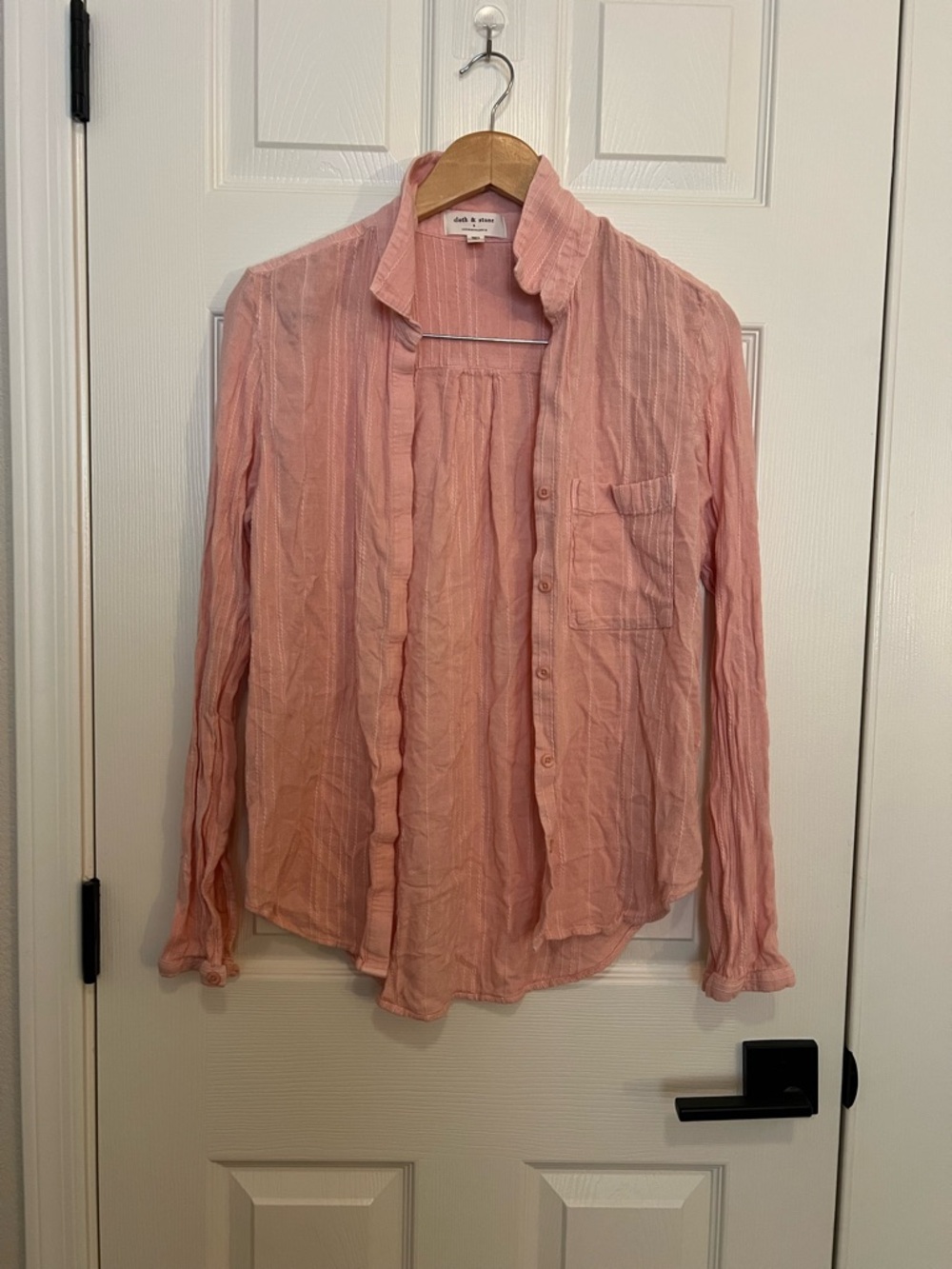 cloth & stone Anthropologie Pink Crinkled Button-Down Shirt